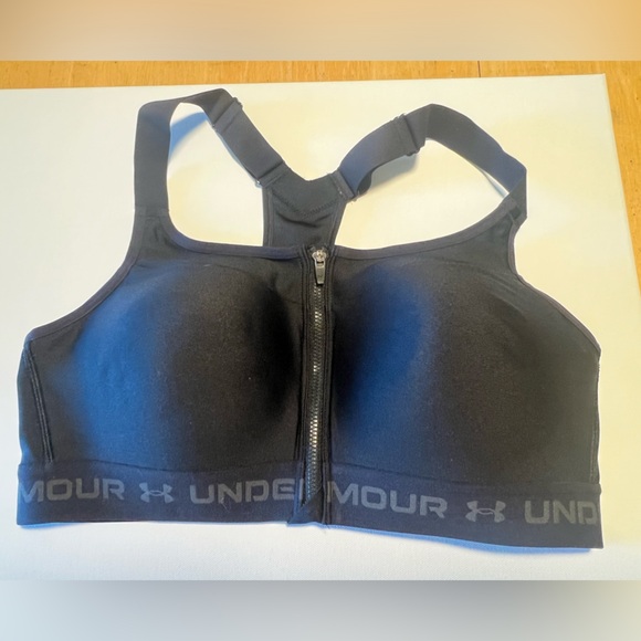 Under Armour Compression Sports Bra 38C Crossover/Adjustable Back - Picture 1 of 3